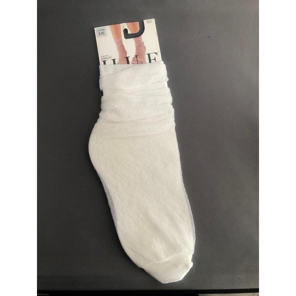 NWT HUE Organza Anklet Sock - White